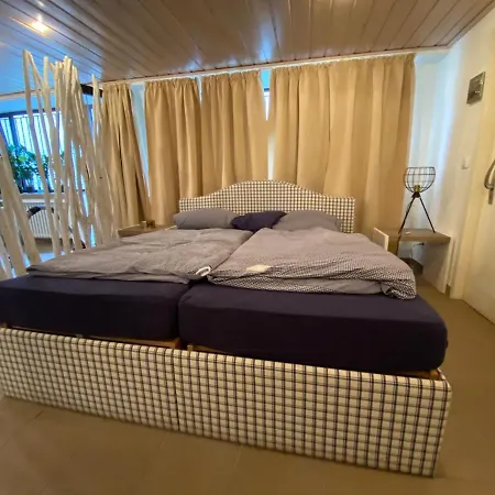 Basement 77 아파트 *