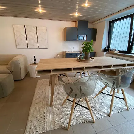 아파트 Basement 77