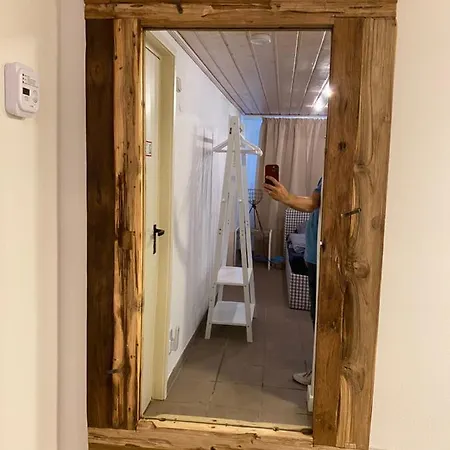 Basement 77 아파트 Tönisvorst