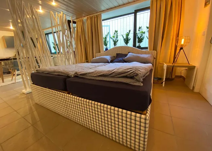 Basement 77 Apartament